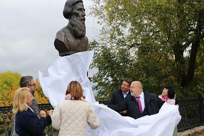 В Нижнем Новгороде установили памятник русскому лексикографу Владимиру Далю