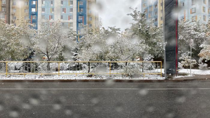 Первый снег выпал в Алматы
                06 октября 2021, 09:03