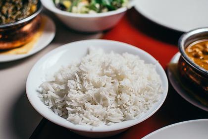 Диетолог рассказала о пользе риса при похудении