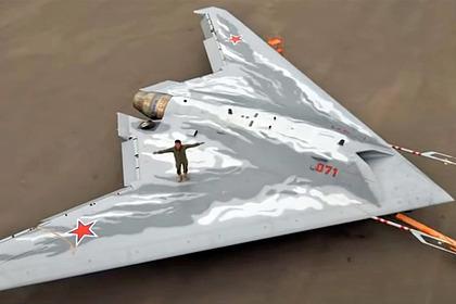 В США удивились размерам ведомого Су-57
