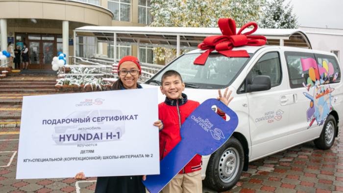 Фонд Нурлана Смагулова подарил детям микроавтобус и подводный велотренажер
                07 октября 2021, 12:00