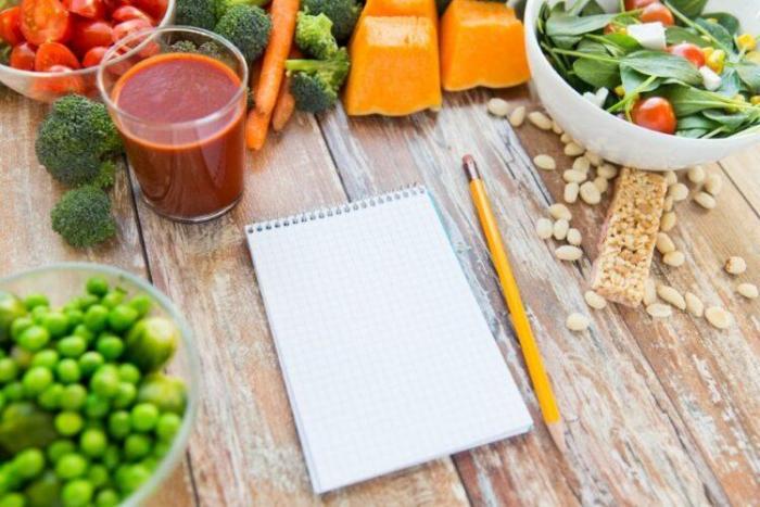 Пять простых пищевых привычек, которые улучшат ваше здоровье