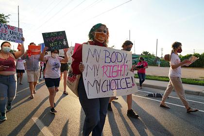 Суд в США восстановил действие закона об абортах в Техасе