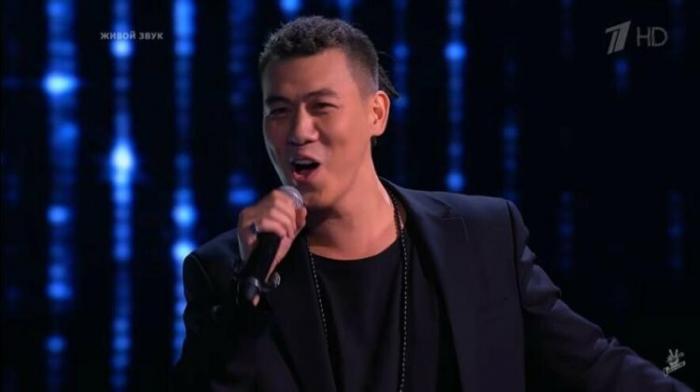 Казахстанец поразил жюри «Голоса» своими вокальными данными