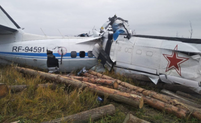 В России произошло крушение самолета с парашютистами. Погибли 16 человек