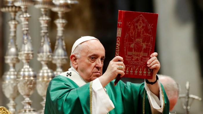Папа римский запустил процесс церковных реформ
                11 октября 2021, 12:17