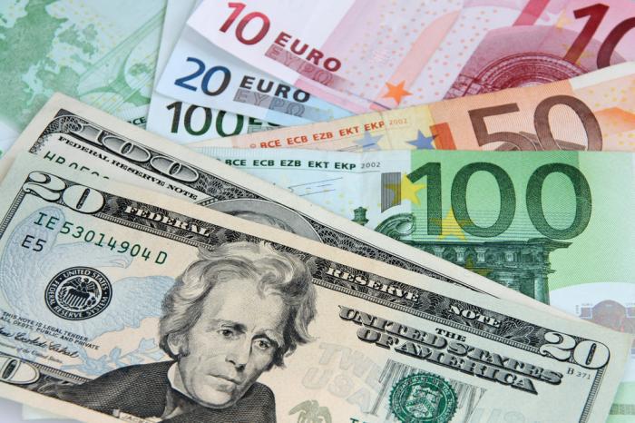 Курс валют вырос в обменниках после выходных