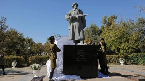 Памятник воину-гвардейцу отреставрировали в Жезказгане