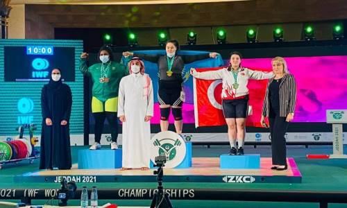 Абсолютный «золотой» показатель. Сборная Казахстана по тяжелой атлетике феерично вступила на ЧМ-2021