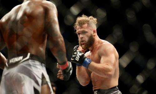 UFC официально анонсировал бой уроженца Казахстана против топового австралийца с серией из семи побед
