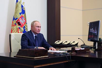 Кремль рассказал о контактах Путина с Мишустиным по COVID-19