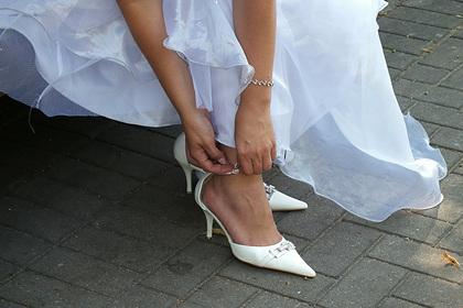 Желание гостьи явиться на свадьбу в свадебном платье разозлило невесту
