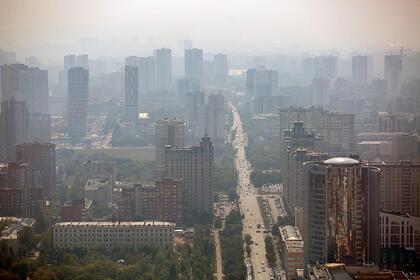 Синоптик назвал причину нерассеивающегося смога над Екатеринбургом