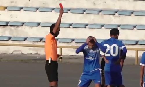Экс-футболист юношеской сборной Казахстана забил гол и был удален в матче зарубежного чемпионата. Видео