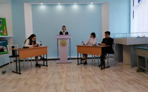 Финалистов дебатного турнира среди школьников определили в Карагандинской области