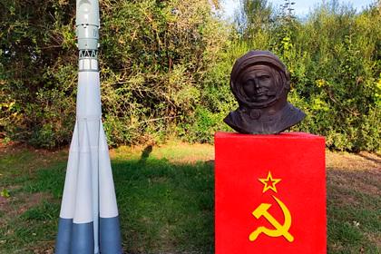 В Португалии открыли бюст Гагарину