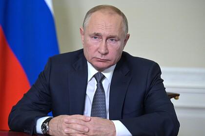 Путин заявил о праве губернаторов принимать решения по обязательной вакцинации