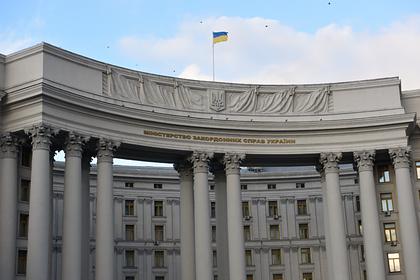 На Украине прокомментировали смерть дипломата
