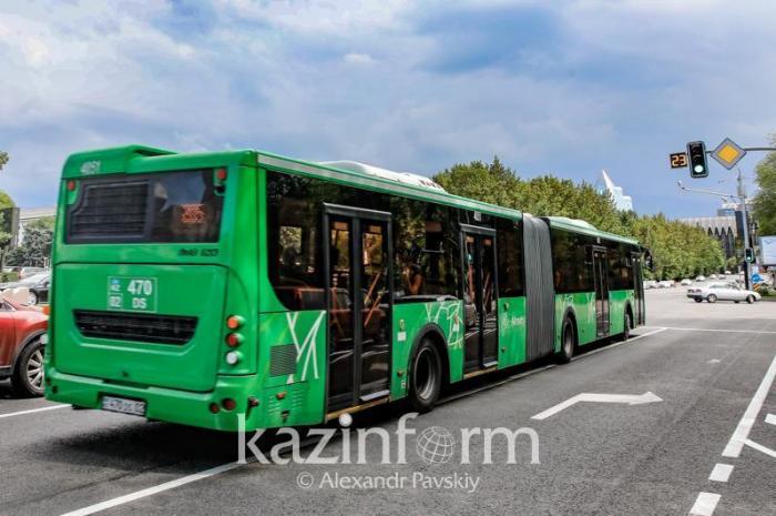 Более 220 алматинцев оштрафованы за езду без масок в автобусах