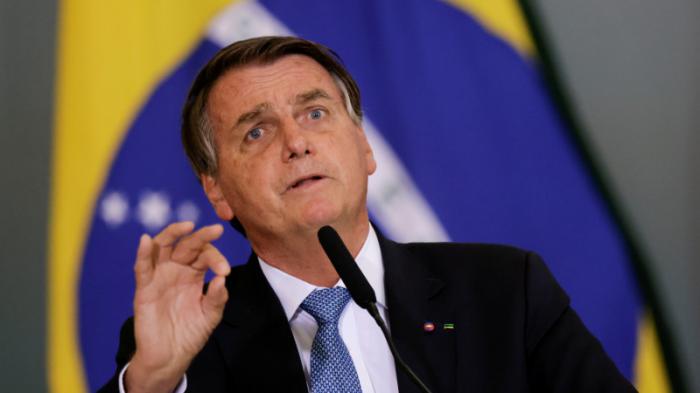 Президент Бразилии рассказал, что плачет в ванной при принятии трудных решений
                19 октября 2021, 14:18