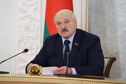 Лукашенко поручил «выворачивать карманы» наживающихся на белорусах мерзавцев