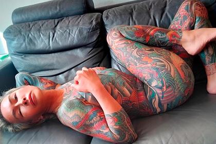 Модель-трансгендер с тату во все тело назвала причину желания изменить внешность
