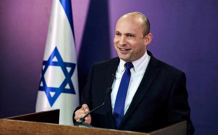 Премьер Израиля Беннет благодарен Зеленскому за одобрение закона о запрете антисемитизма и его проявлений в Ук