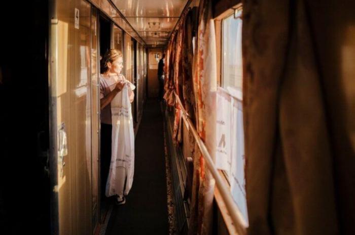 Немецкий журналист путешествовал по Казахстану на поезде и сделал там замечательные фото