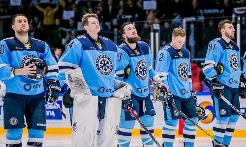 «Сибирь» лишилась силового форварда на домашний матч с «Барысом» в КХЛ