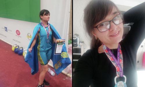 Казахстанка-любительница выиграла две медали на чемпионате мира по гиревому спорту