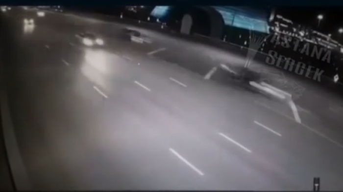 Гонки по встречке в Нур-Султане: водитель Mercedes имеет 76 нарушений
                25 октября 2021, 19:41