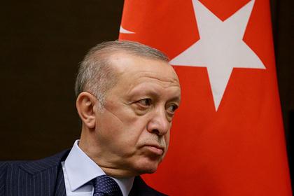 Эрдоган выслал западных послов и получил заверения США в уважении