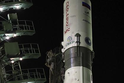 Ракета «Союз-2.1а» отправилась в космос с флагом Сбера