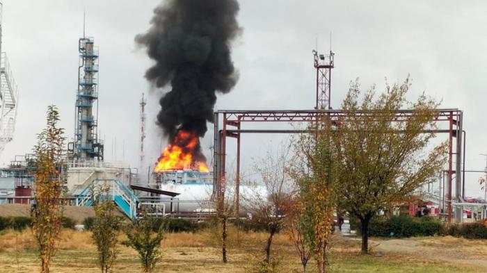 Резервуары с дизельным топливом загорелись в Жамбылской области
                29 октября 2021, 14:29
