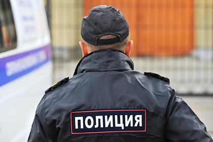 Шестеро российских подростков палкой изнасиловали второклассника