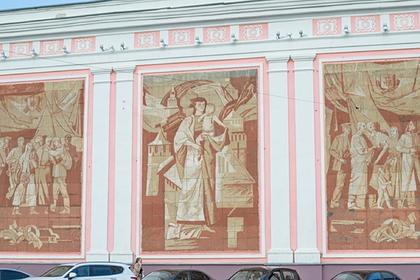 В Нижнем Новгороде отреставрируют панно «Связь времен»