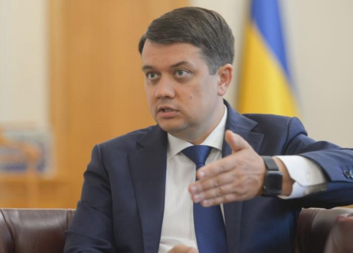 Разумков рассказал, как списком голосовали за санкции СНБО против 108 человек, 