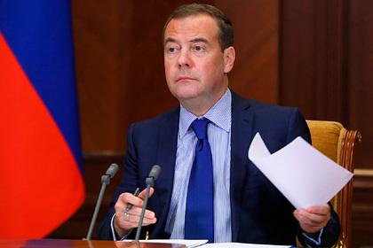 Медведев высказался об ограничении свободы граждан во время эпидемий