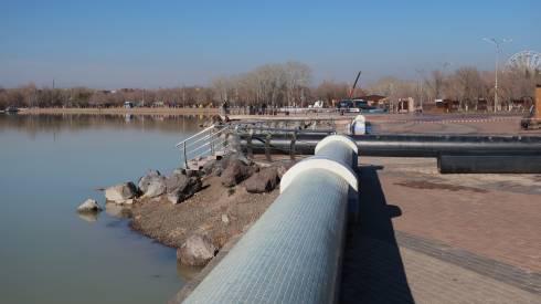 При сбросе грязной воды в озеро Центрального парка Караганды нарушений не найдено – Департамент экологии