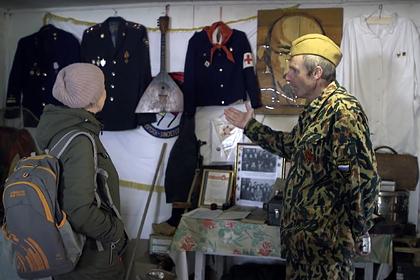 Россиянин создал музей родного села в своем гараже