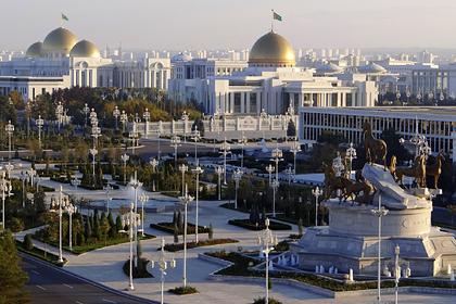 В Туркмении написавшего стих о коронавирусе отправили в тюрьму