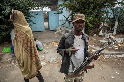 В Эфиопии ввели режим ЧС