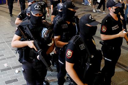 Власти Турции завели уголовные дела на 30 человек за пожелание смерти Эрдогану