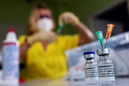 В ГД предложили разрешить прививаться иностранными вакцинами при одном условии
