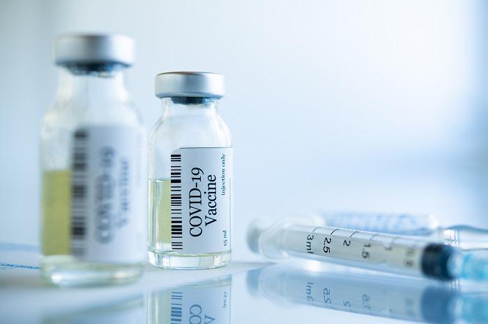 ВОЗ одобрила еще одну вакцину от коронавируса. Что о ней известно и какая ее эффективность