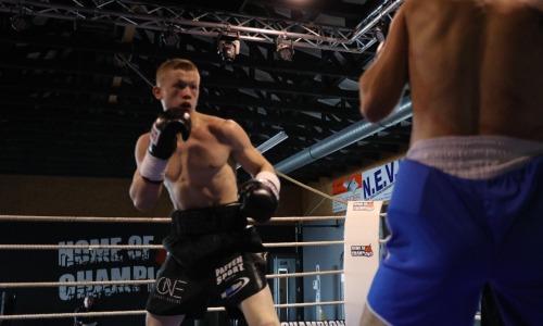 Казахстанский боксер узнал соперника по четвертому бою в профи