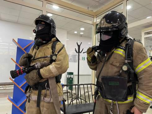 В Караганде продолжаются пожарно-тактические учения в торговых домах