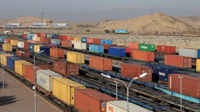 Вице-министр назвал причины скопления грузов на границе с Китаем
                05 ноября 2021, 15:28