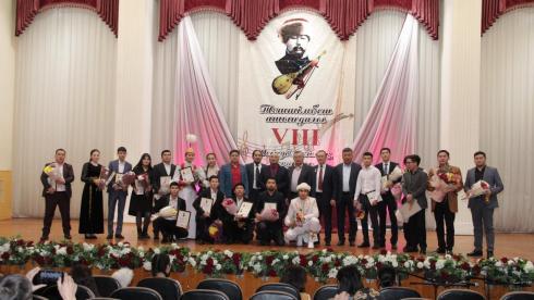 Победителей республиканского конкурса игры на казахских народных инструментах наградили в Караганде