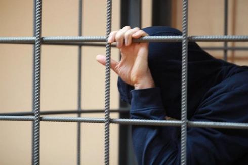 Устроившего поножовщину в общежитии студента взяли под арест в Караганде